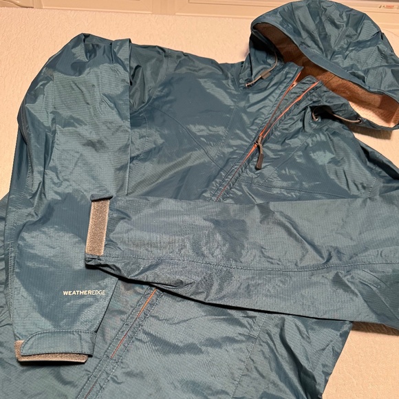 Eddie Bauer Lightweight Rain Jacket - Picture 1 of 12